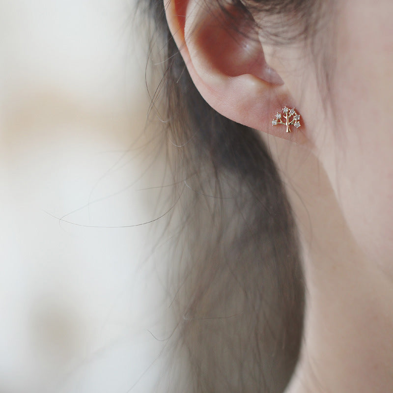 Tiny Tree Earring